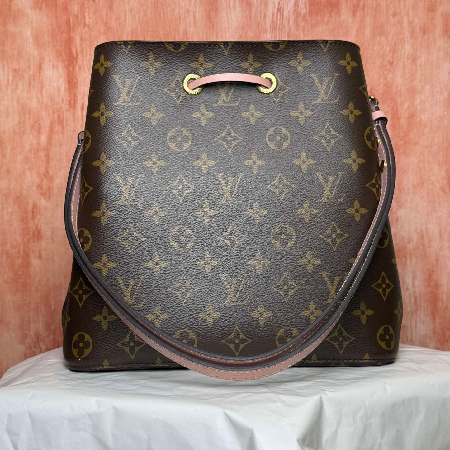Louis Vuitton	NoeNoe MM I Monogram - Rose Poudre 10.24"L x 10.24"H x 6.89"W