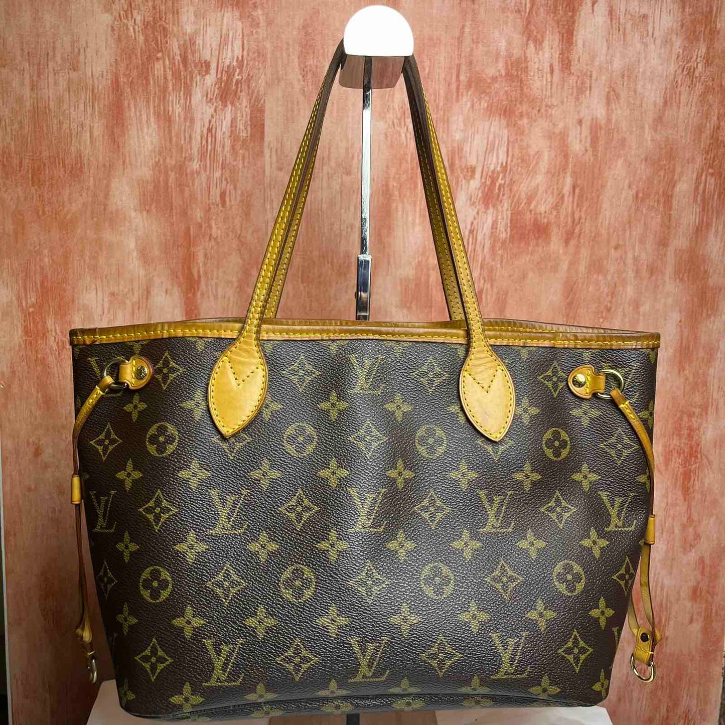 Louis Vuitton Neverfull PM Monogram