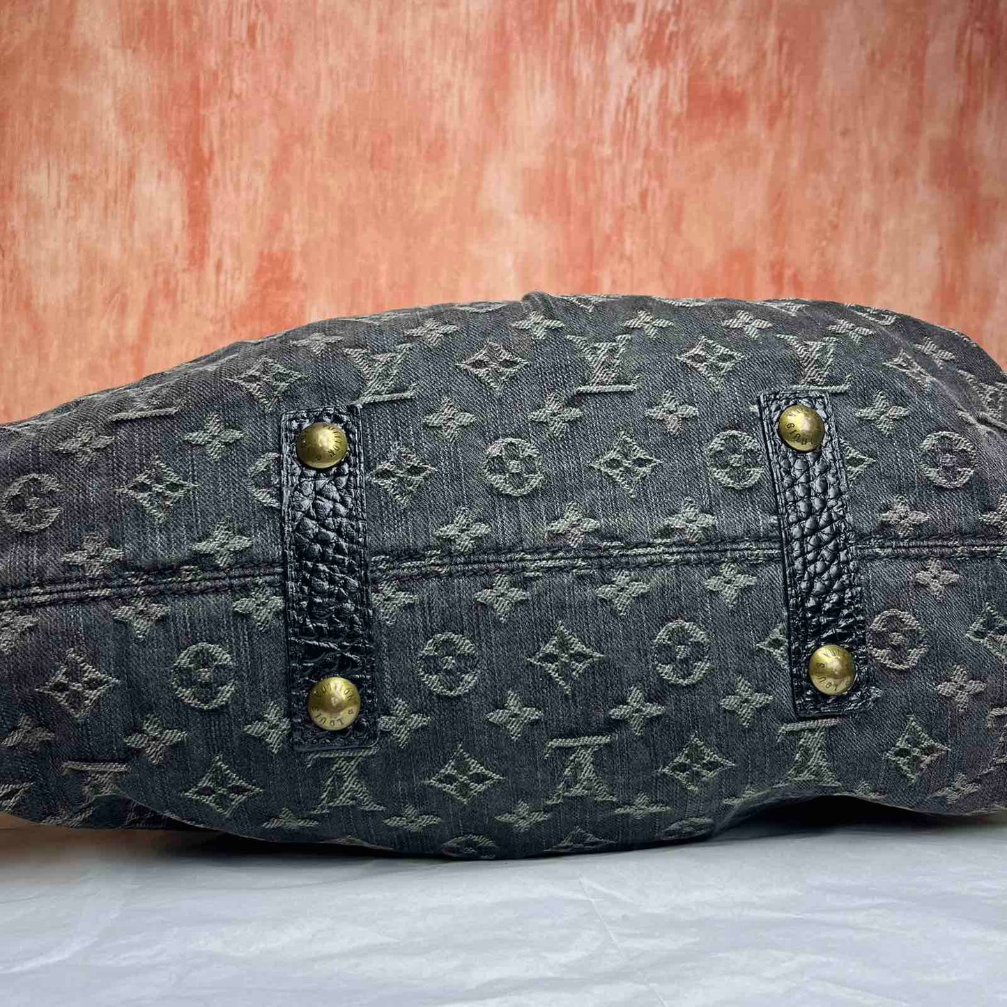 Louis Vuitton	Denim Neo Cabby - Monogram Canvas 9.4"H x 14.2"L x 5.5"W