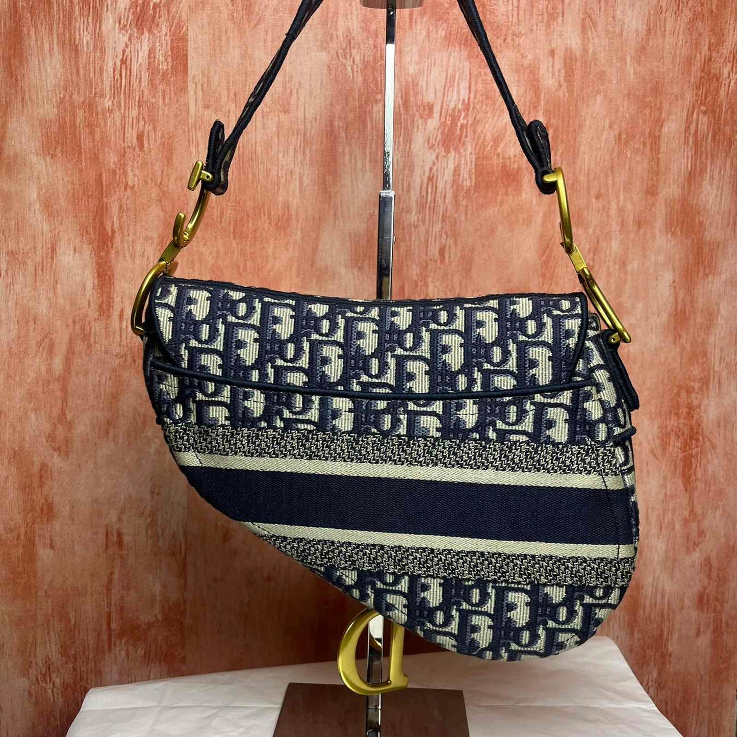 Dior Saddle Bag with Strap Blue Dior Oblique Jacquard – 7.9"H x 10"L x 2.5"W