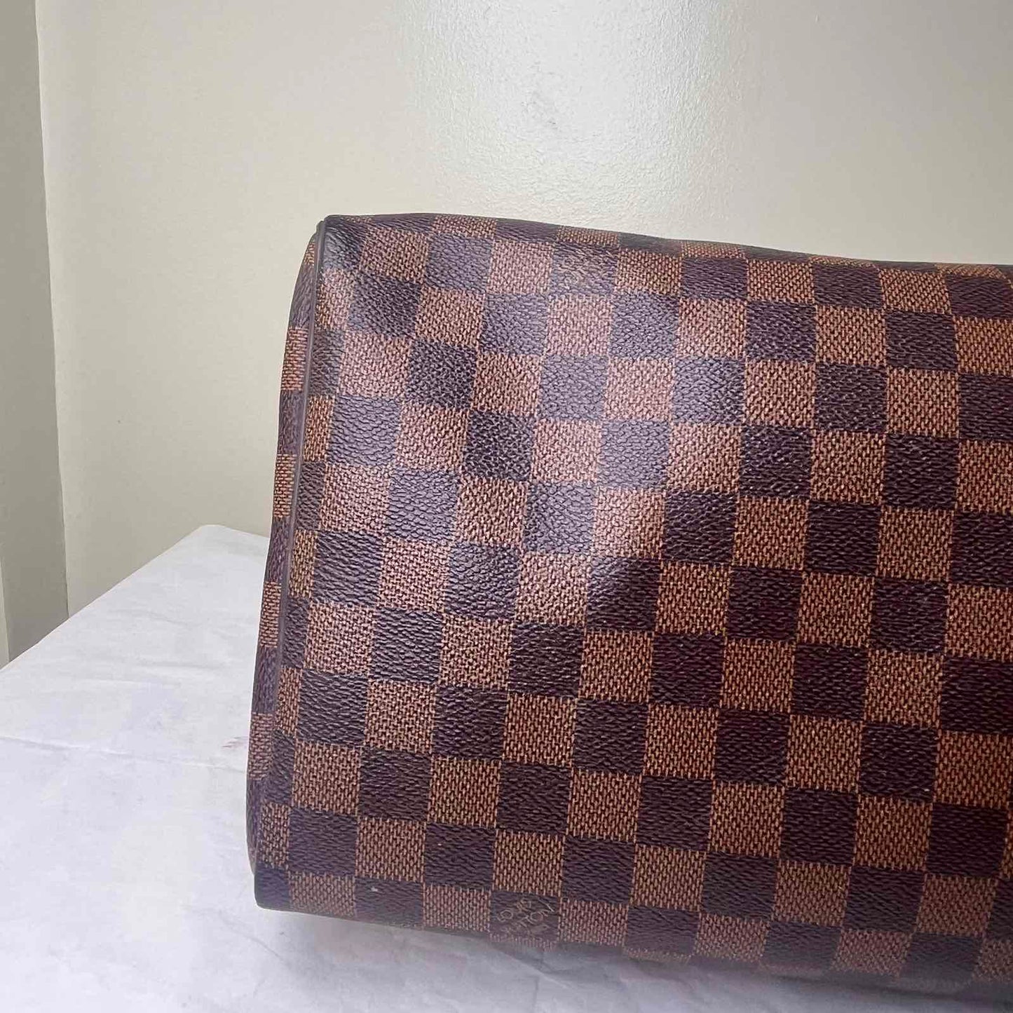 Louis Vuitton Speedy 30, Damier Ebene – 8.3"H x 11.8"L x 6.7"W