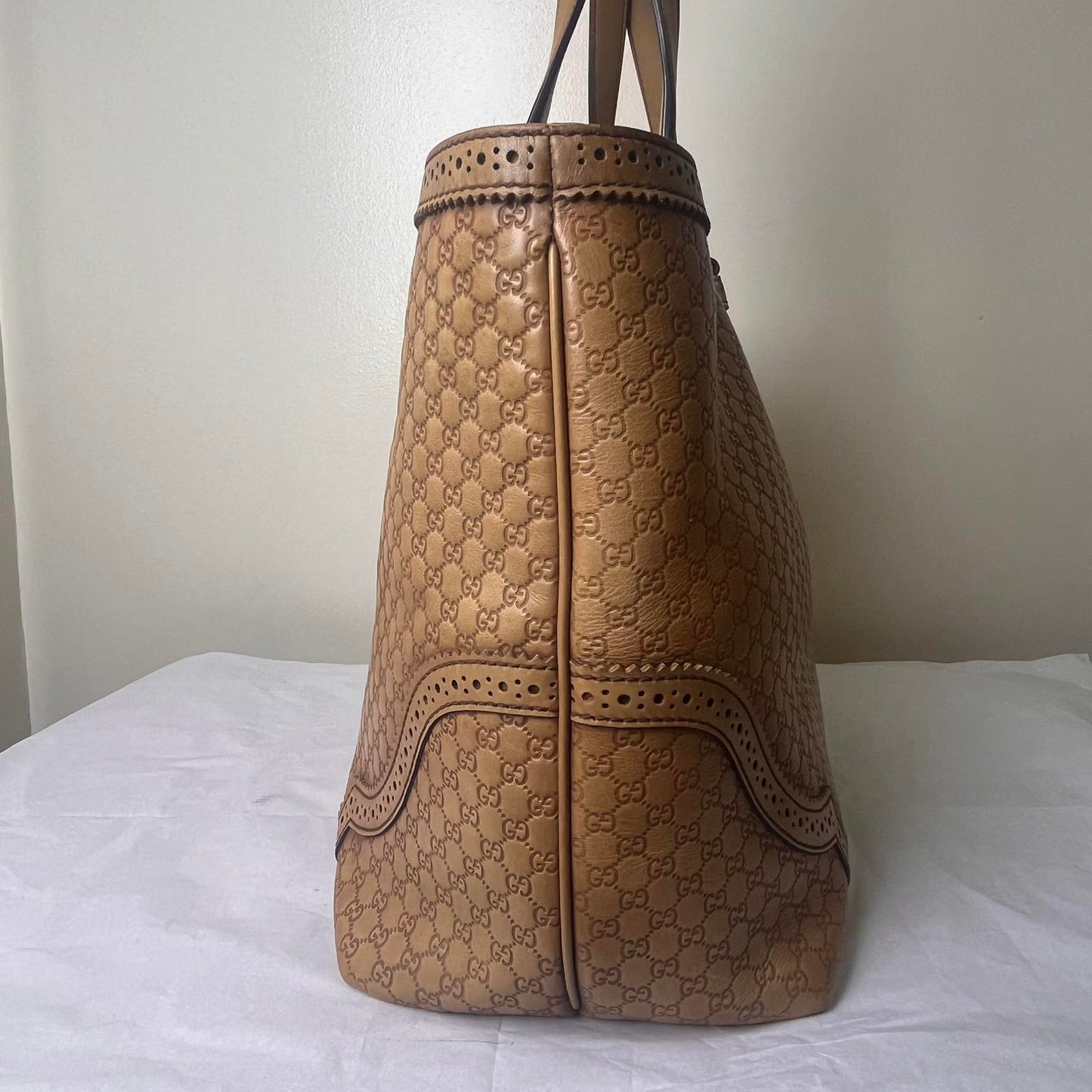 Gucci Microguccissima Tote Brown – 9.8"H x 13"L x 5.5"W