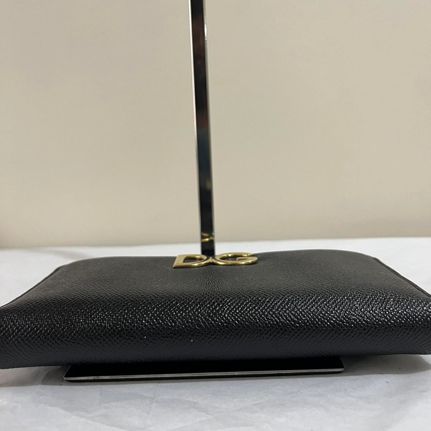 Dolce & Gabbana Zippy Wallet Black – 4"H x 7.5"L x 1"W