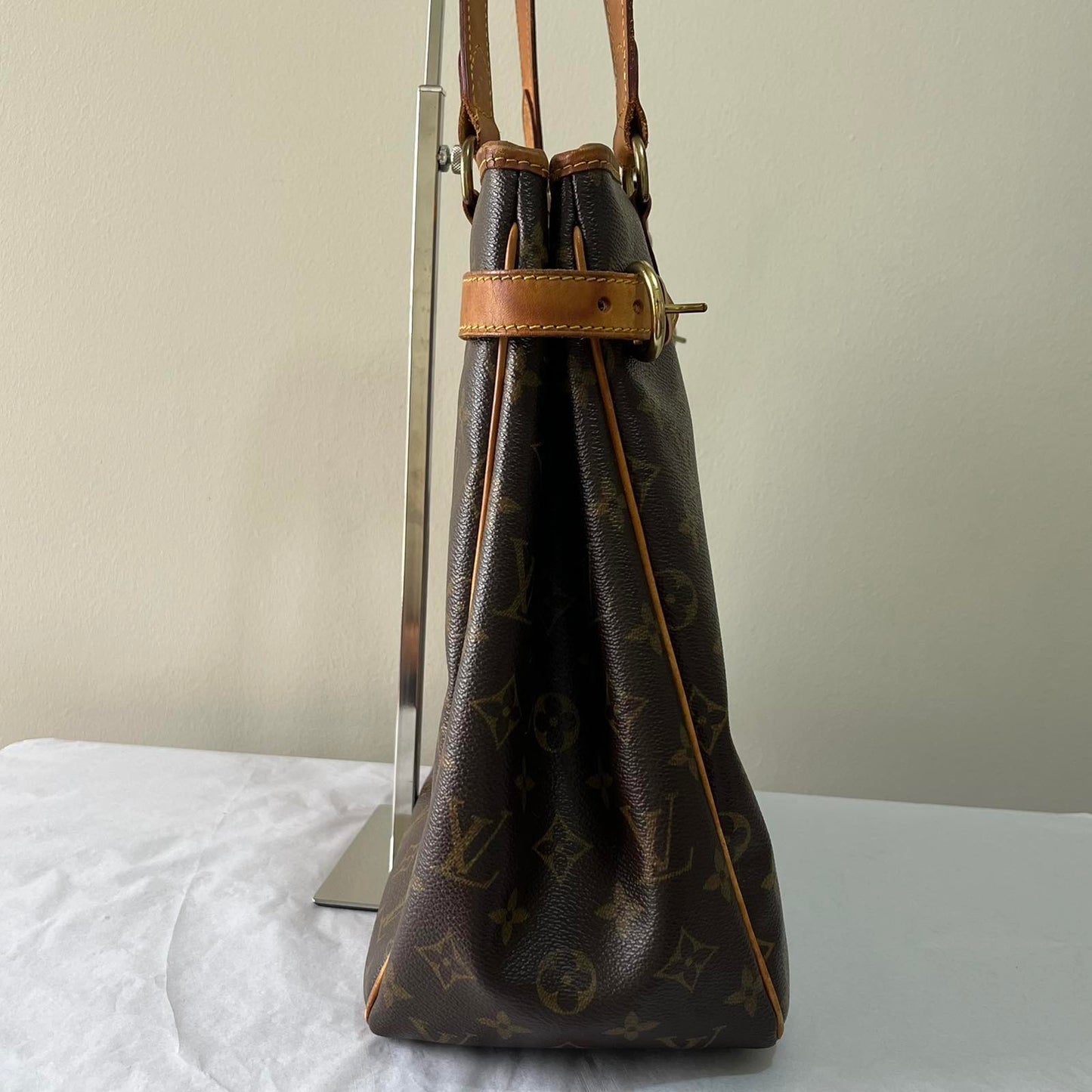Louis Vuitton Batignolles Vertical Monogram Canvas – 12.2"H x 10.2"L x 5.1"W