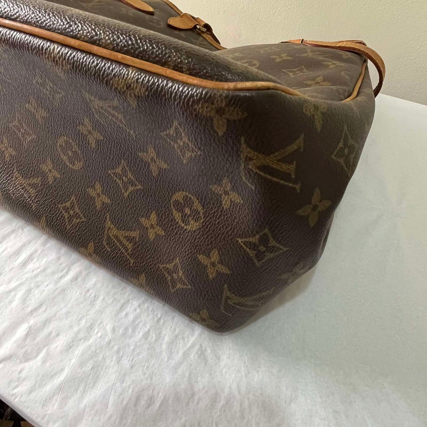 Louis Vuitton Batignolles Vertical Monogram Canvas – 12.2"H x 10.2"L x 5.1"W