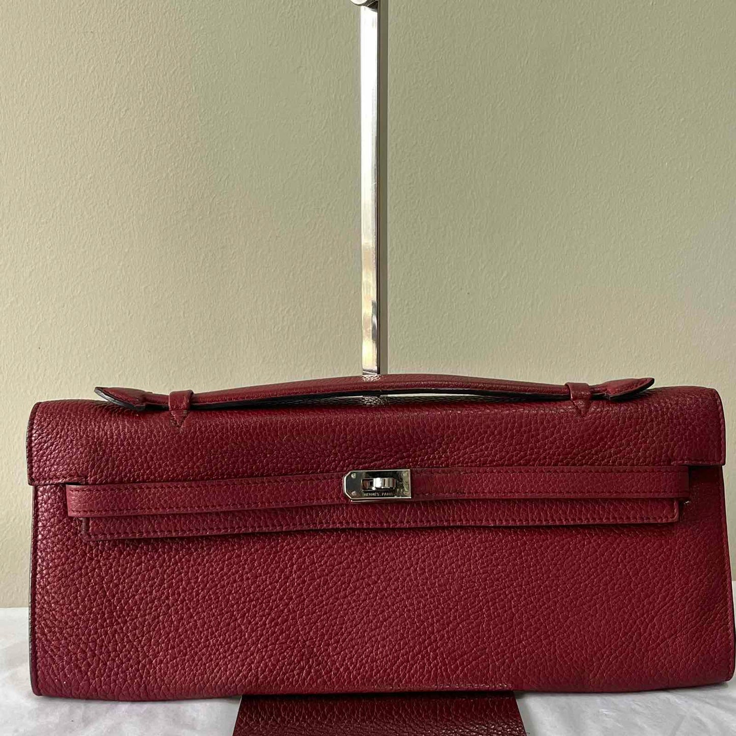 Hermès Kelly Purse Maroon – 7.5"H x 10"L x 3.5"W