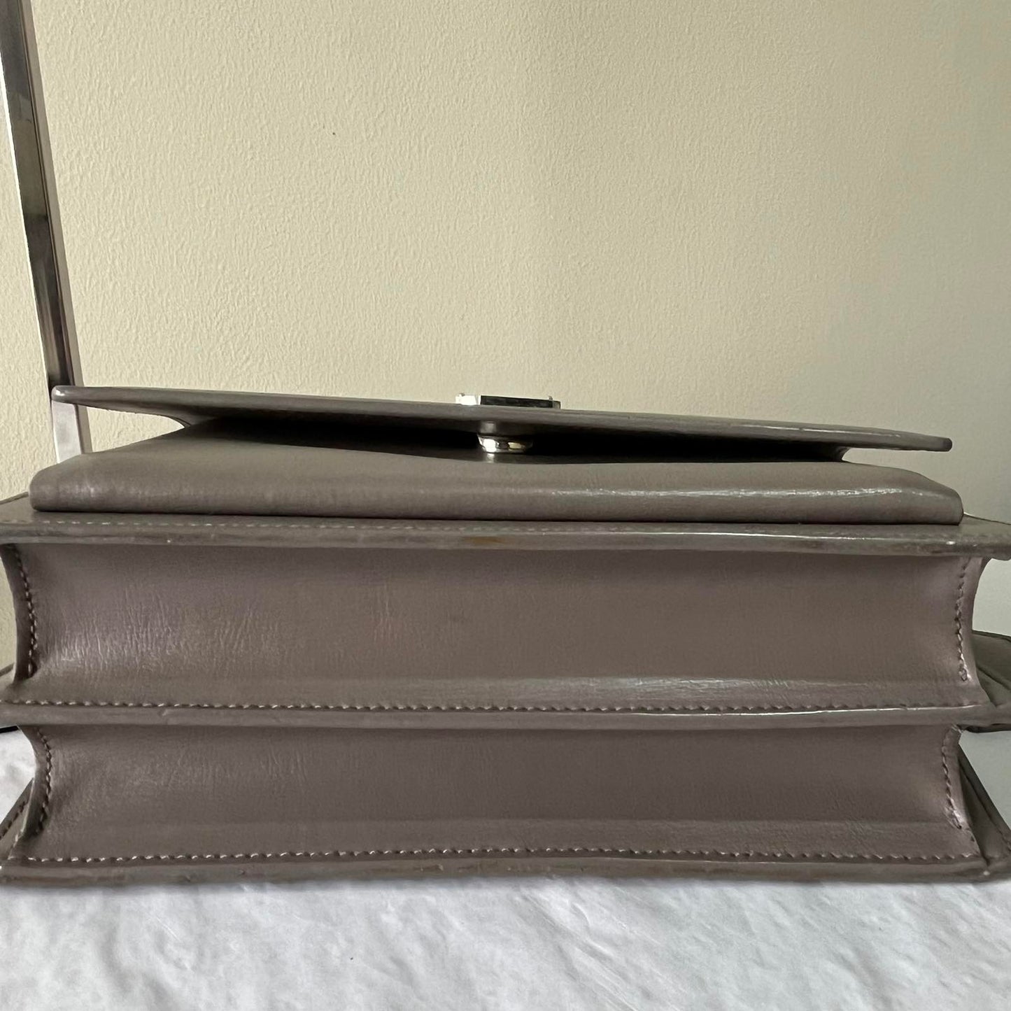 YSL Sunset Medium Smooth Leather - gray – 6.7"H x 8.8"L x 3.1"W