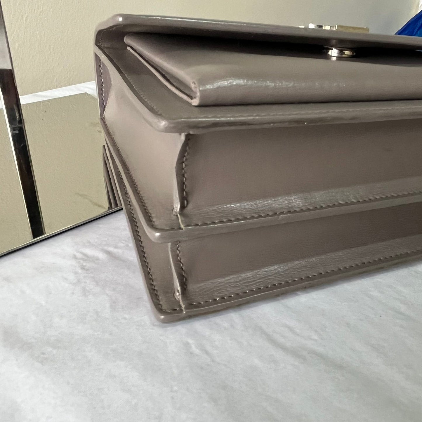 YSL Sunset Medium Smooth Leather - gray – 6.7"H x 8.8"L x 3.1"W