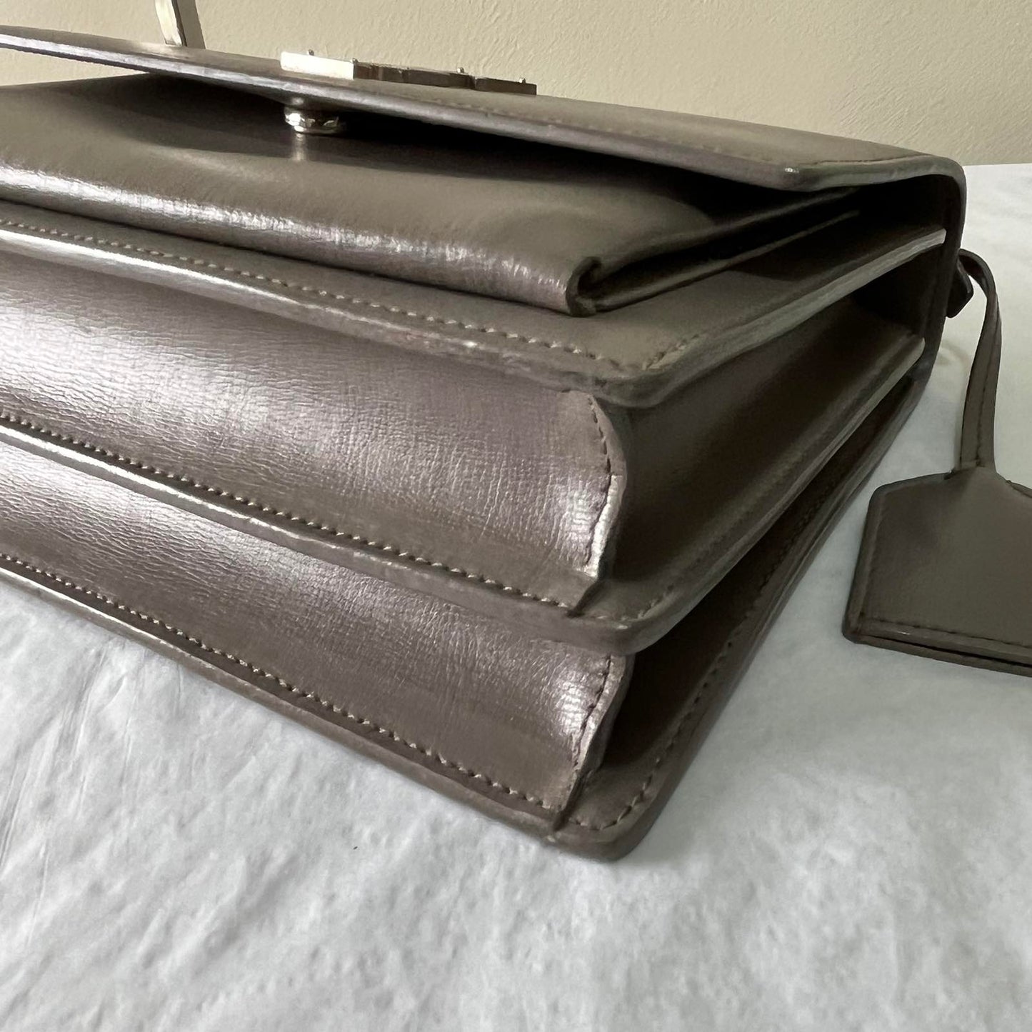 YSL Sunset Medium Smooth Leather - gray – 6.7"H x 8.8"L x 3.1"W