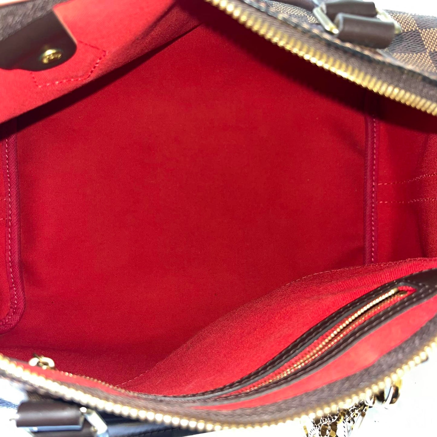 Louis Vuitton Speedy Bandoulière 30 Damier Ebene – 8.3"H x 11.8"L x 6.7"W
