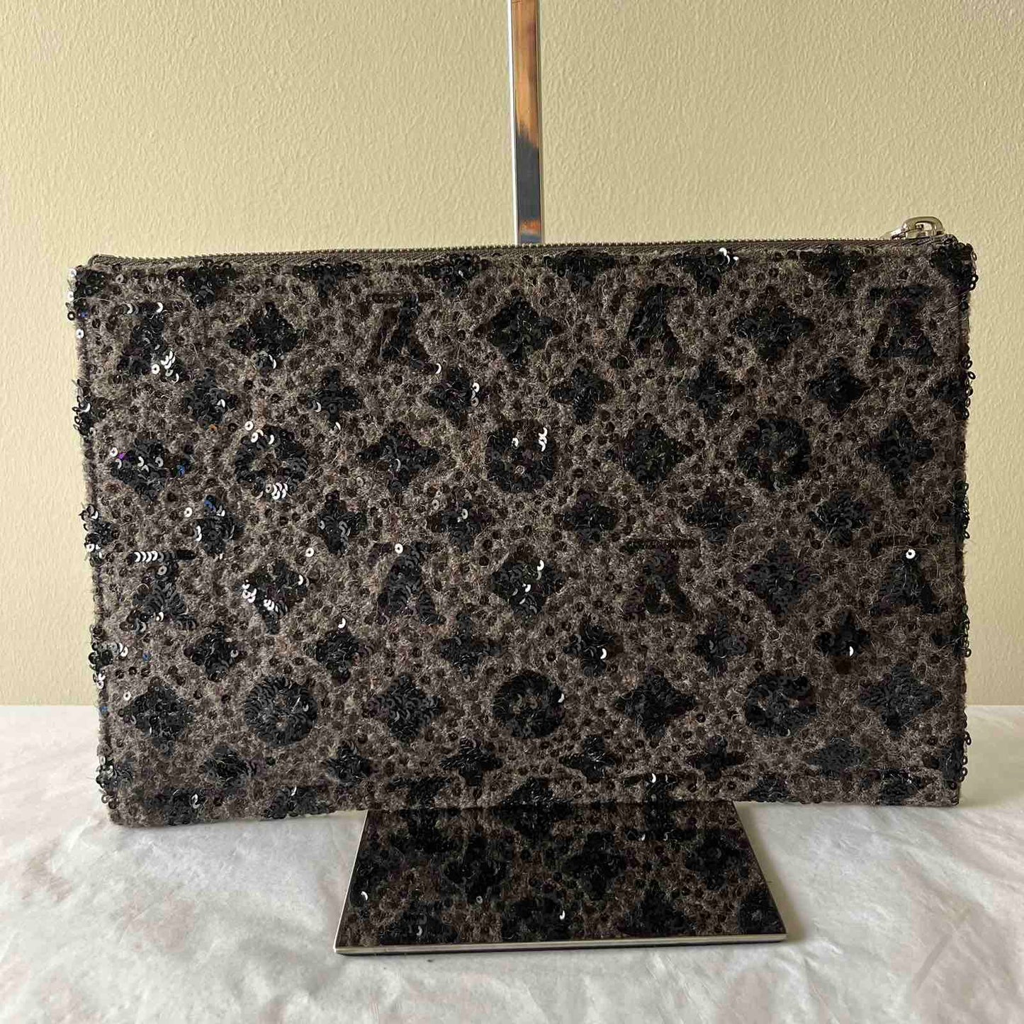 Louis Vuitton Glitter Clutch Bag in Gray – 4.7"H x 9.4"L x 1.6"W