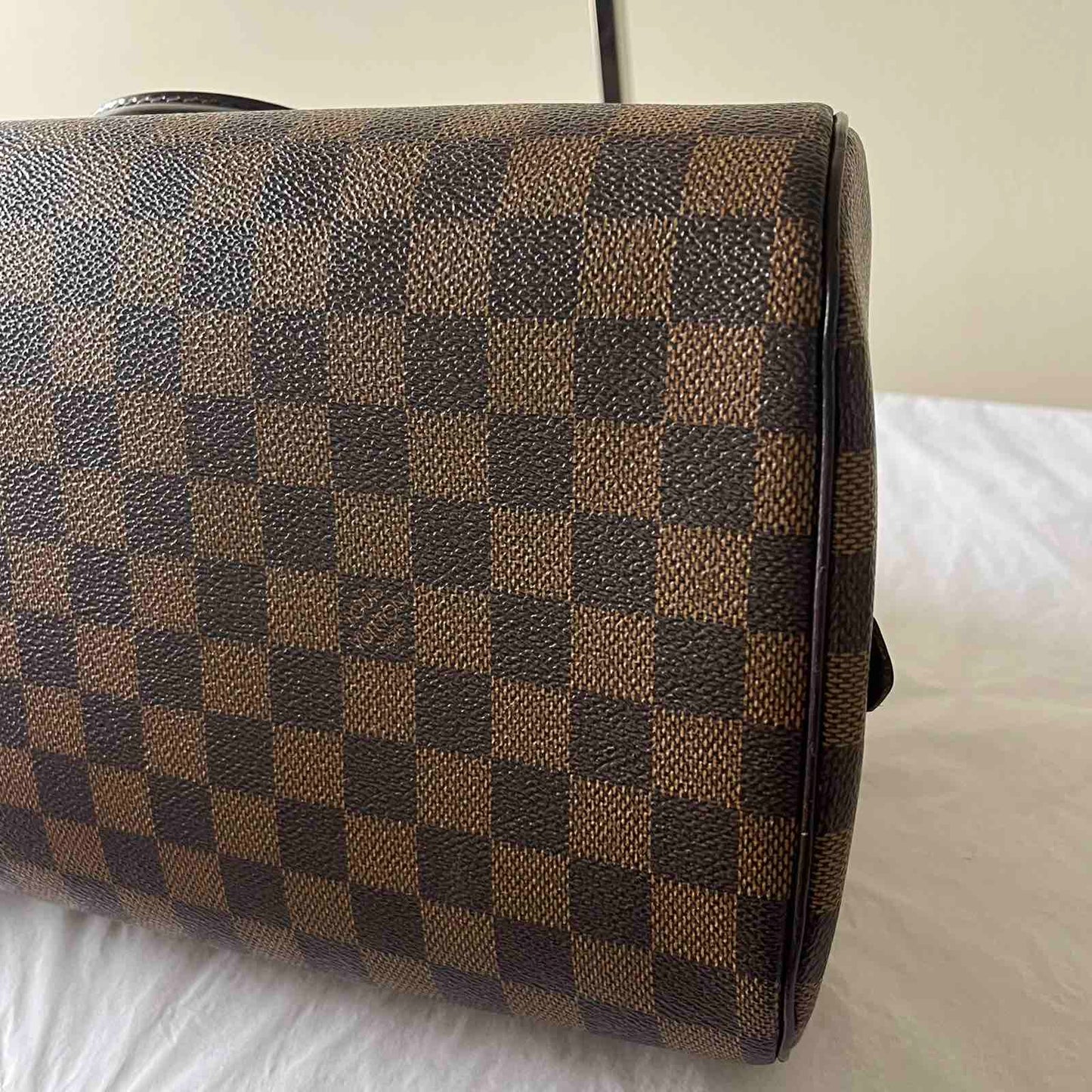 Louis Vuitton Ribera PM Damier Ebene – 6.3"H x 12.2"L x 5.9"W