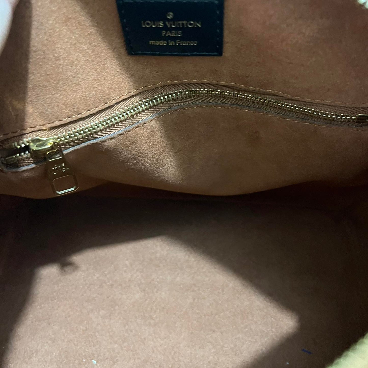 Louis Vuitton Speedy 25 Wild Brown – 7.5"H x 10.2"L x 5.9"W