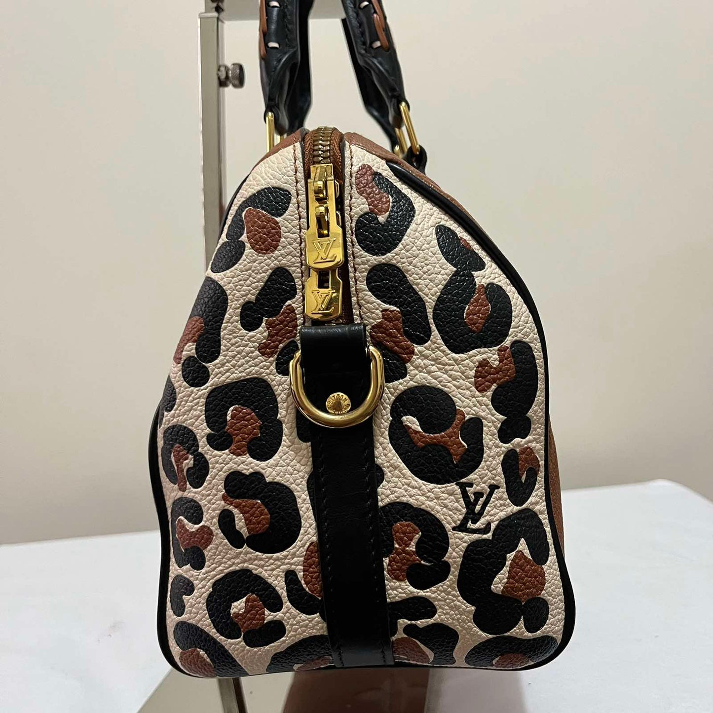 Louis Vuitton Speedy 25 Wild Brown – 7.5"H x 10.2"L x 5.9"W