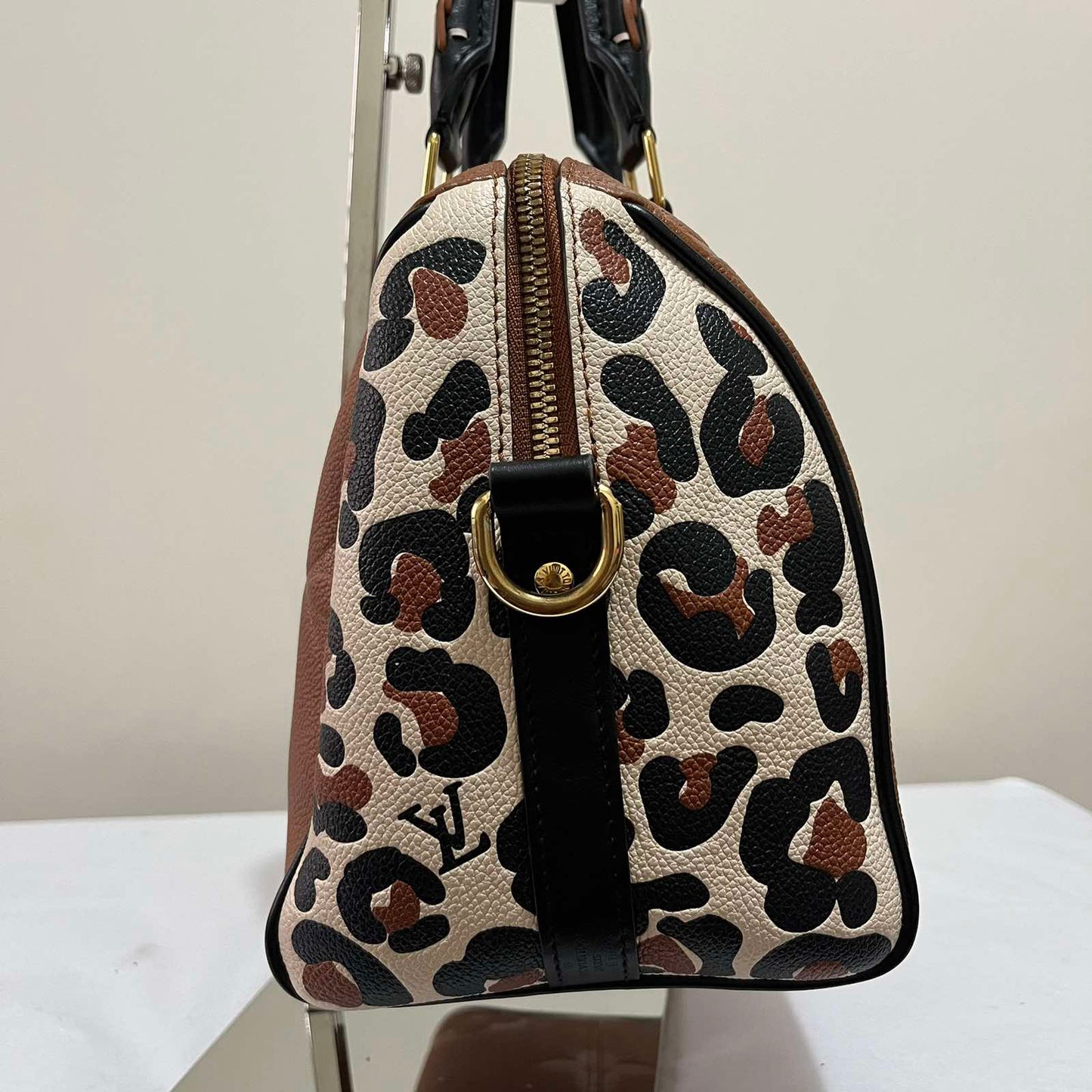 Louis Vuitton Speedy 25 Wild Brown – 7.5"H x 10.2"L x 5.9"W