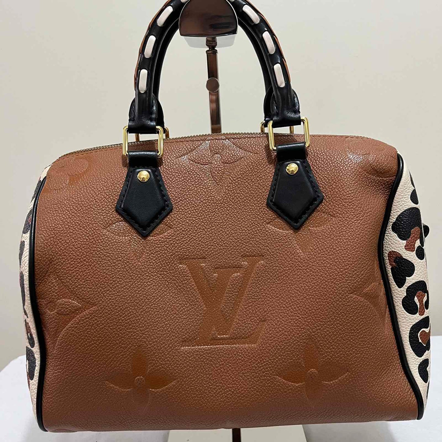 Louis Vuitton Speedy 25 Wild Brown – 7.5"H x 10.2"L x 5.9"W