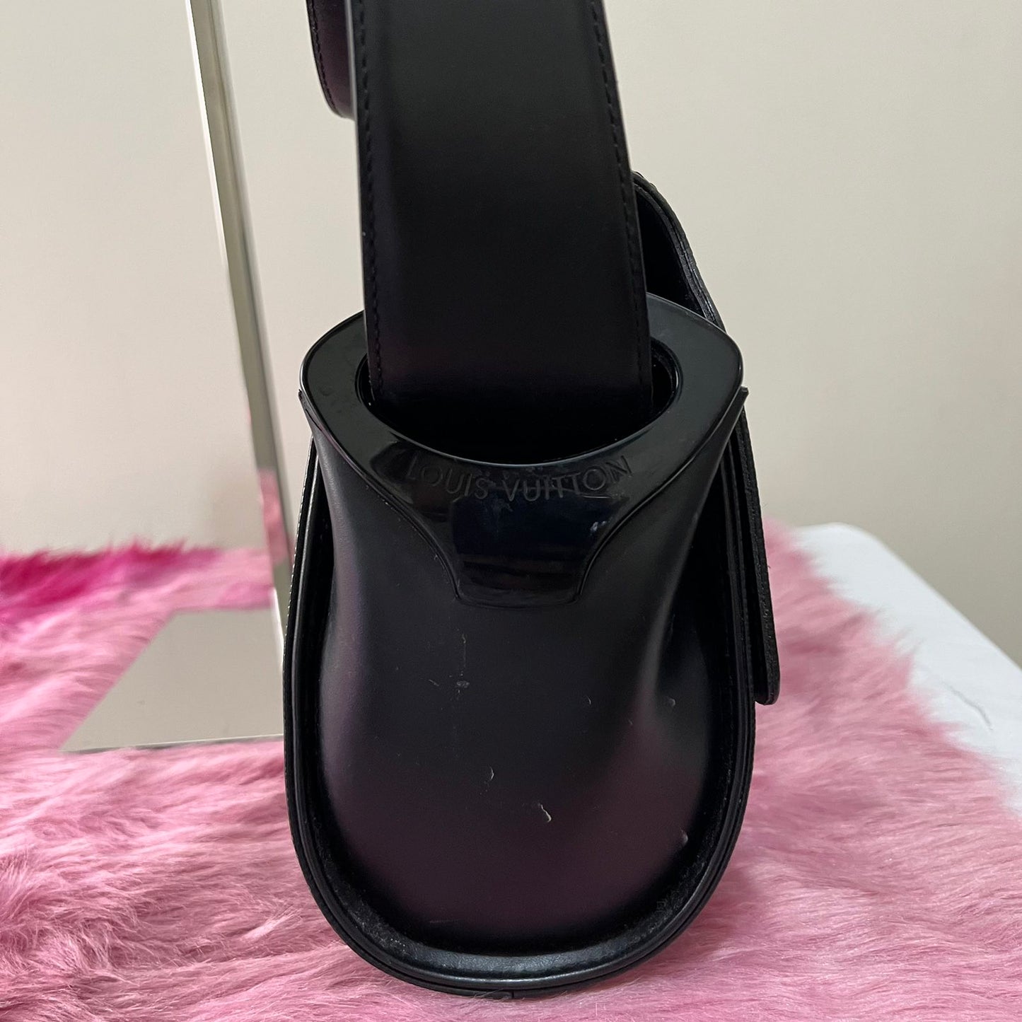 Louis Vuitton Epi Nocturne GM Black – 6.3"H x 12.2"L x 2.4"W