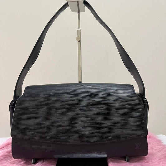 Louis Vuitton Epi Nocturne GM Black – 6.3"H x 12.2"L x 2.4"W