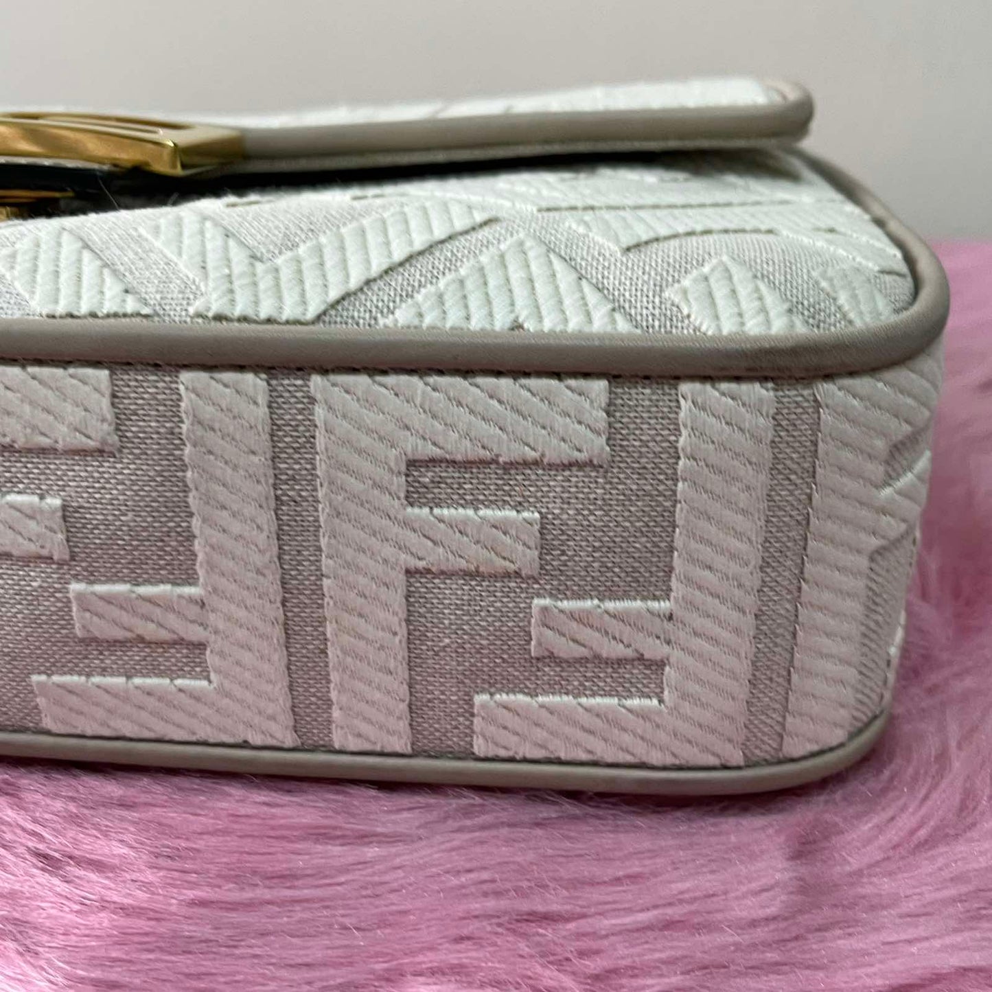 Fendi Baguette White – 6"H x 10.6"L x 2.2"W