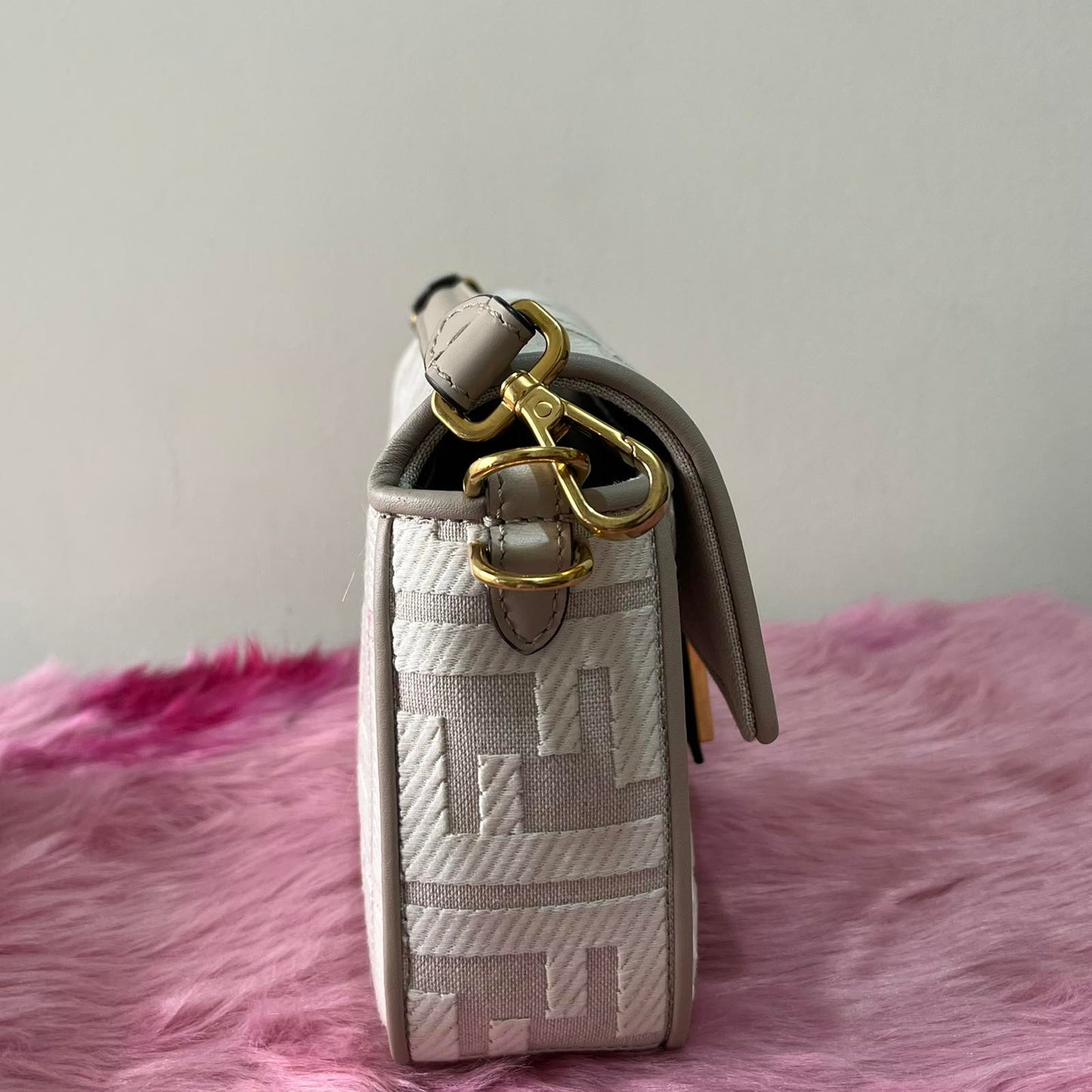 Fendi Baguette White – 6"H x 10.6"L x 2.2"W