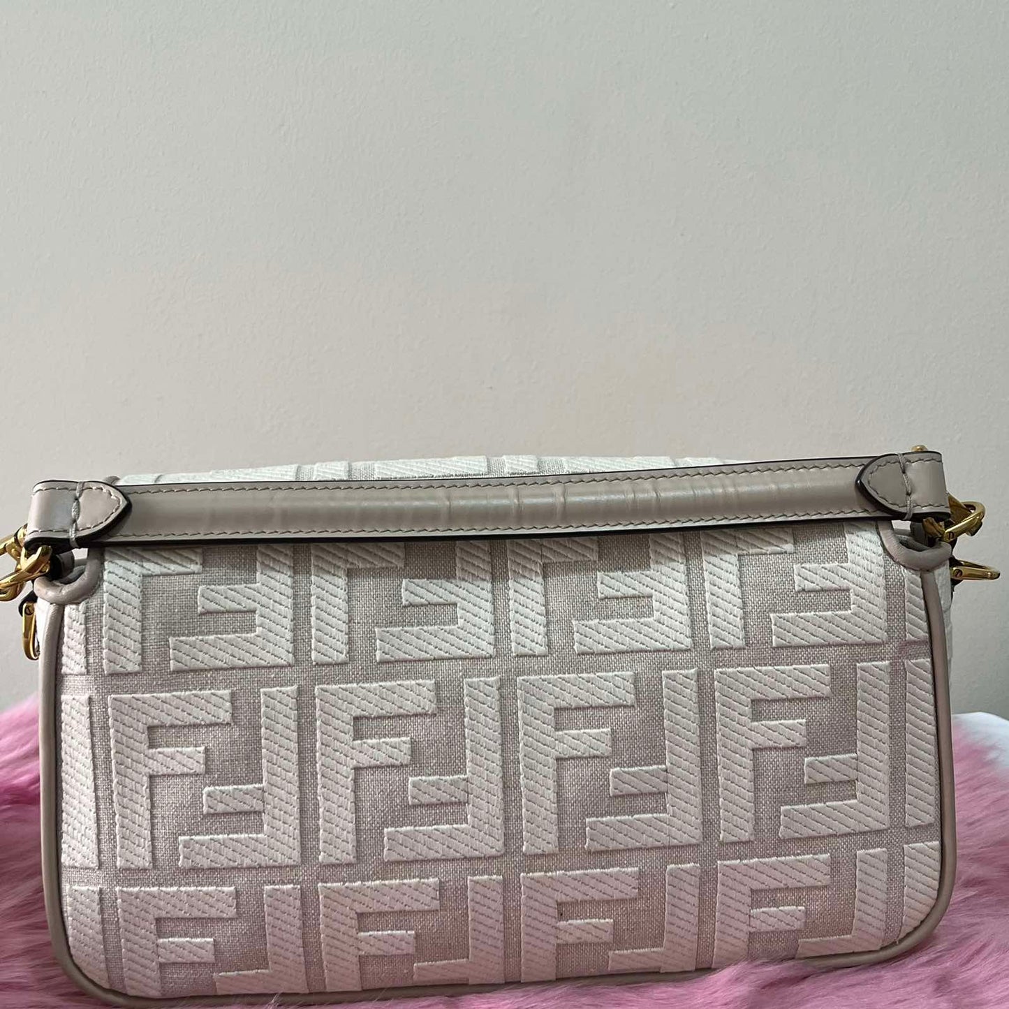Fendi Baguette White – 6"H x 10.6"L x 2.2"W