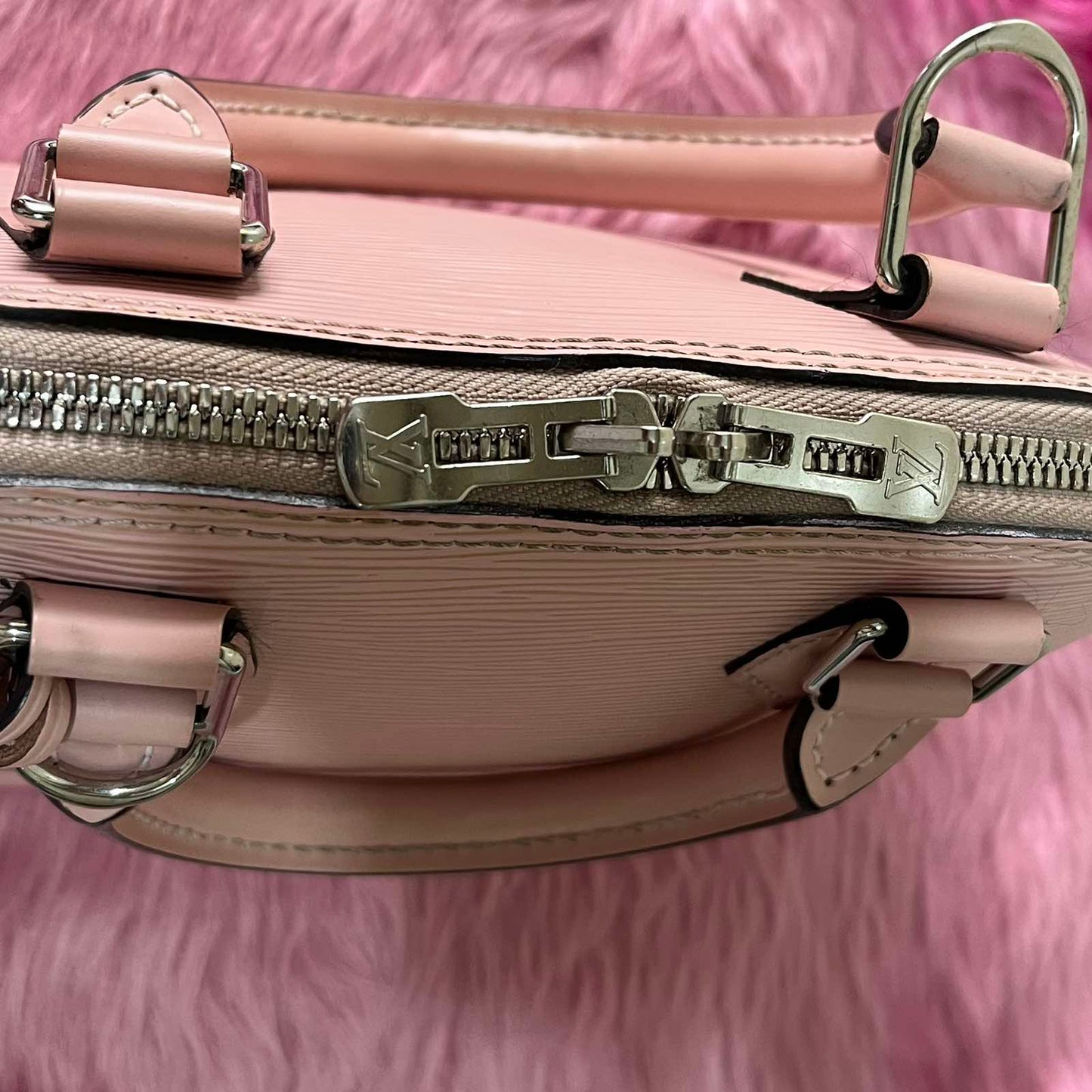 Louis Vuitton Alma BB Epi Pink – 6.7"H x 9.8"L x 4.7"W