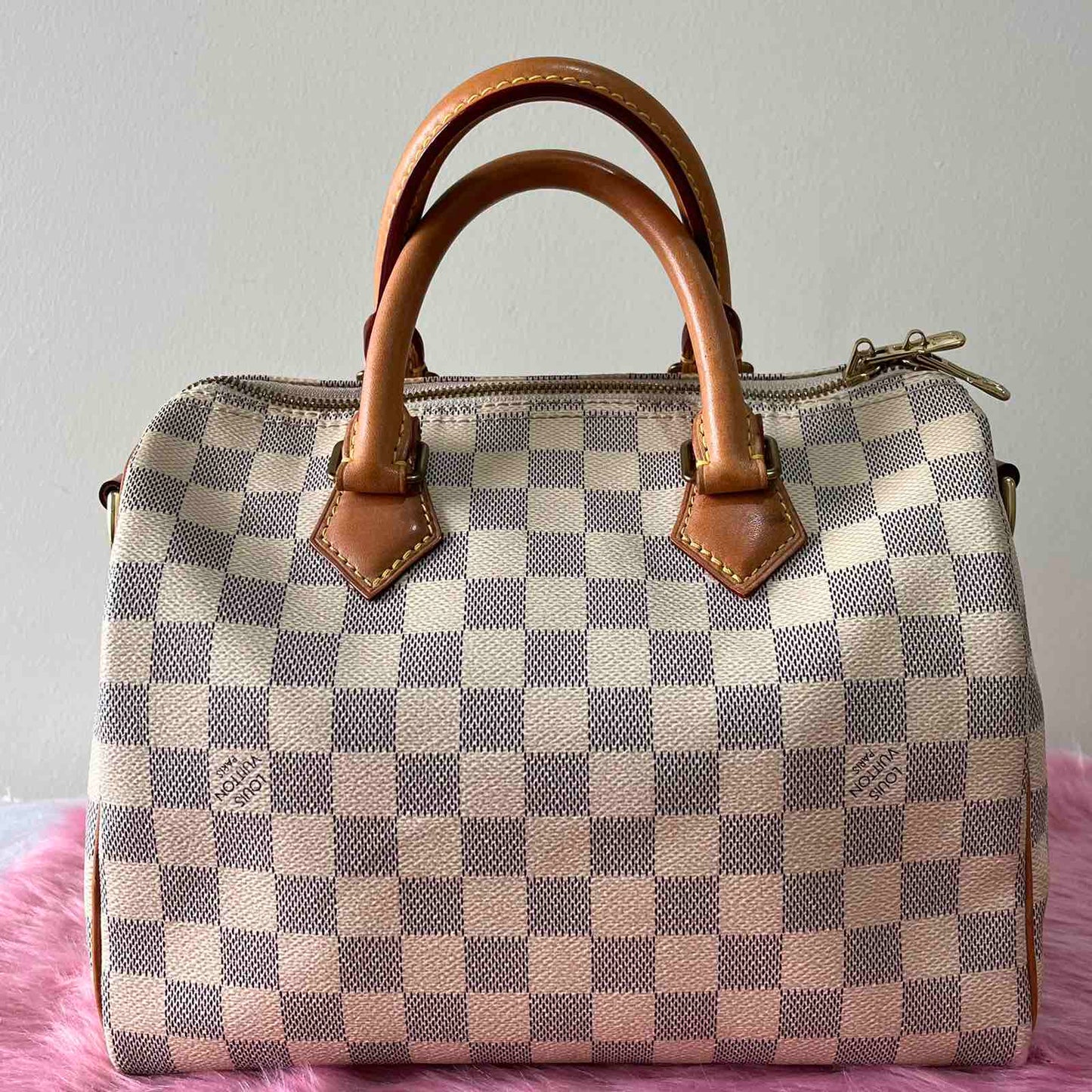 Louis Vuitton Speedy 25, Damier Azur – 7.5"H x 10.2"L x 6"W
